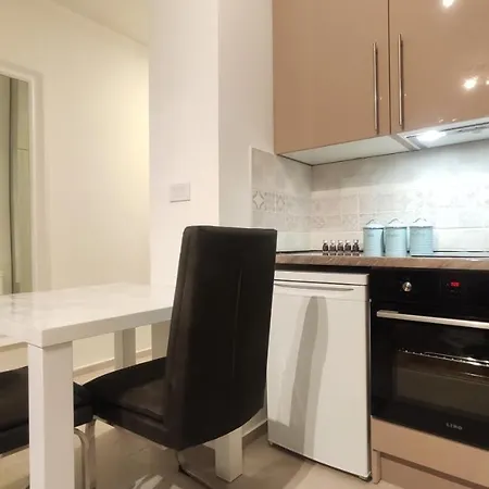 Apartment Green Residence